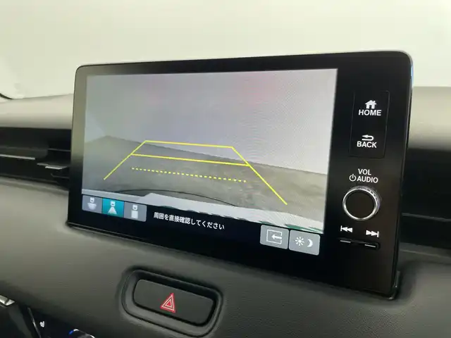 ホンダ ヴェゼル ハイブリッド e:HEV Z 新潟県 2023(令5)年 2.5万km プラチナホワイトパール 純正メモリナビ（Bluetooth・USB・AM・FM）/ハーフレザーシート　/バックカメラ　/フルセグ　/ETC2.0　/衝突被害軽減システム/レーンキープアシスト　/前後コーナーセンサー　/追従クルーズコントロール/前方ドライブレコーダー/LEDオートライト　/オートマチックハイビーム/前席シートヒーター/置くだけ充電　/パーキングアシスト/電動リアゲート/パドルシフト/ヒルディセントコントロール/ステアリングスイッチ/フロントワイパーデアイサー/４WD/純正フロアマット/純正１８インチアルミホイール/スマートキー/スペアキー