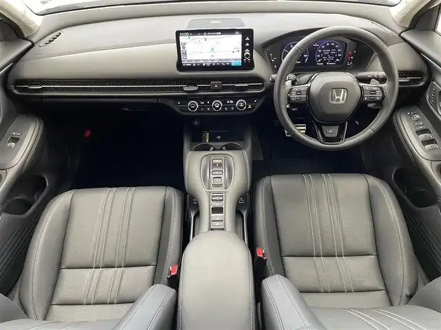 ホンダ ＺＲ－Ｖ ハイブリッド e:HEV Z 滋賀県 2023(令5)年 0.7万km プラチナホワイトパール 純正９インチナビ/(Bluetooth/フルセグTV/ラジオ)/ETC2.0/電動格納ミラー/純正前後ドライブレコーダー(SDなし)/全方位カメラ/クリアランスソナー/パワーバックドア/ワイヤレス充電/ステアリングリモコン/シートメモリー/シートヒーター(D/N)/LEDライト/プッシュスタート/純正１８インチアルミホイール