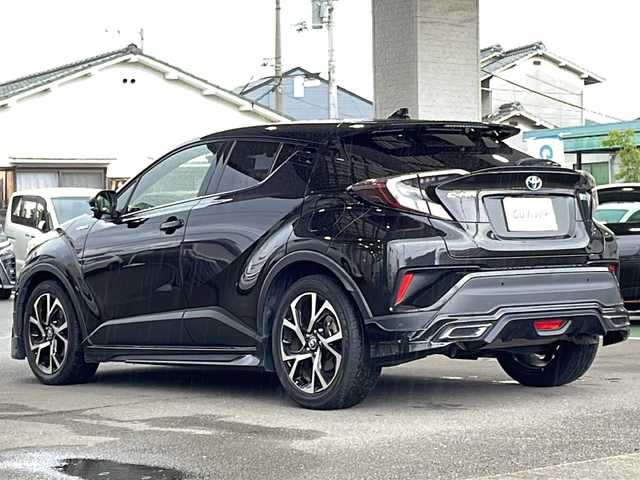 トヨタ Ｃ－ＨＲ G 愛媛県 2017(平29)年 8.5万km ブラックマイカ 純正ナビ/・フルセグ/BT/バックカメラ/ビルトインETC/ドライブレコーダー/モデリスタエアロ/プリクラッシュセーフティ/クルーズコントロール/オートハイビーム/クリアランスソナー/ハーフレザーシート/シートヒーター/ステアリングスイッチ/スマートキー/プッシュスタート