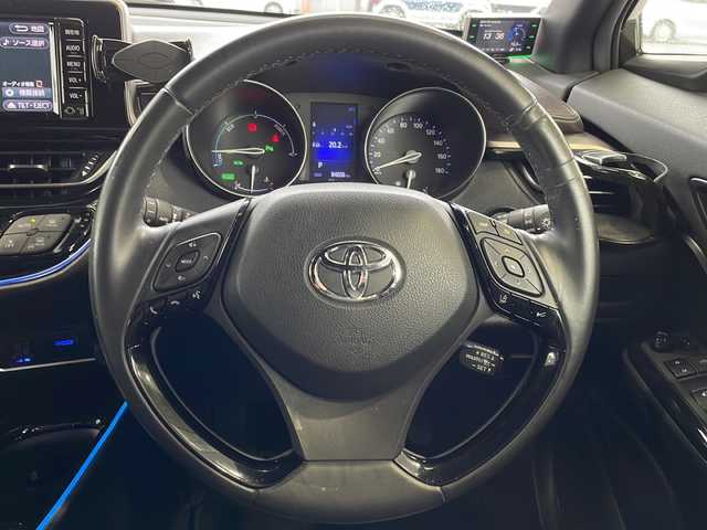 トヨタ Ｃ－ＨＲ G 愛媛県 2017(平29)年 8.5万km ブラックマイカ 純正ナビ/・フルセグ/BT/バックカメラ/ビルトインETC/ドライブレコーダー/モデリスタエアロ/プリクラッシュセーフティ/クルーズコントロール/オートハイビーム/クリアランスソナー/ハーフレザーシート/シートヒーター/ステアリングスイッチ/スマートキー/プッシュスタート