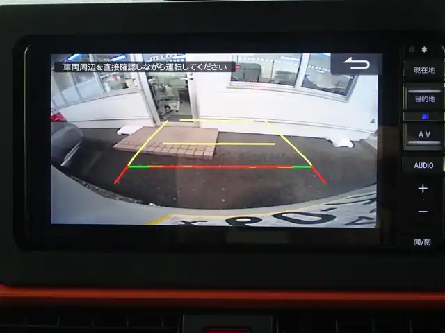 ダイハツ タント ファンクロスターボ 静岡県 2022(令4)年 4.2万km シャイニングホワイトパール ワンオーナー/禁煙車/純正SDナビ(NMZL-W720)/　(CD/DVD/BT/USB/SD/HDMI/フルセグTV)/TVキャンセラー/両側パワースライドドア/ステアリングリモコン/バックカメラ/電子パーキング/オートブレーキホールド/前席シートヒーター/プッシュスタート/スマートキー/後席ロールサンシェード/運転席・助手席シートバックテーブル/スマートアシスト/・衝突回避支援ブレーキ機能/・車線逸脱抑制制御機能/・ふらつき警告/・先行車発進お知らせ機能/・オートハイビーム/・コーナーセンサー/・サイドビューランプ/LEDヘッドライト/ビルトインETC/スペアキー/保証書・取扱説明書