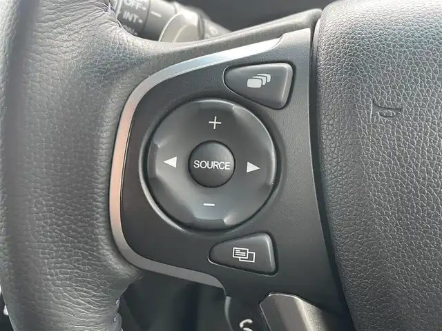 ホンダ ステップワゴン スパーダ クルスピセンシング 山形県 2020(令2)年 2.3万km プレミアムスパークルブラックパール 純正9型メモリーナビゲーション【VXM-227VFNi】/フルセグ　CD DVD　AM FM SD　MUSICRACK　USB　iPod　Bluetooth　/純正後席フリップダウンモニター【VM-185EN】/マルチビューカメラシステム/ブラックスタイル/わくわくゲート/両側電動スライドドア【サンシェード】/ホンダセンシング/CMBS衝突軽減ブレーキ/アダブティブクルーズコントロール/LKAS車線維持支援システム/路外逸脱抑制機能/誤発進抑制機能/先行車発進お知らせ機能/標識認識機能/歩行者事故低減ステアリング/ビルトインETC2.0/純正前後ドライブレコーダー/アイドリングストップ/革巻きステアリング/パドルシフト/プラズマクラスター付きトリプルゾーンオートエアコン/スポーツペダル/超高機能付LED式マップランプ/合皮コンビシート/前席シートバックテーブル/前席シートヒーター/プッシュスタート/スマートキー/LEDヘッドランプ/LEDフロントフォグランプ/オートライト/純正サイド/リアスポイラー/純正17インチアルミホイール/スペアキー