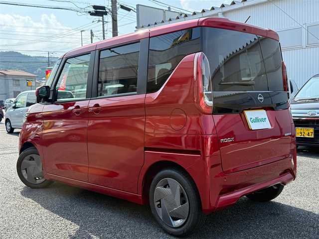 日産 ルークス S 大分県 2025(令7)年 0.1万km スパークリングレッドM 先進安全装備/・インテリジェントエマージェンシーブレーキ/・踏み間違い衝突防止アシスト/・車線逸脱防止支援システム/・前方衝突予測警報/・ふらつき警報/・標識検知機能/純正9型ナビ・フルセグTV/バックビューモニター/（ディスプレイ付ルームミラー）/ETC2.0/Bluetoothオーディオ/LEDヘッドライト/キーレスキー/スペアキー/スライドドアオートクローザー/　（助手席側）/フロントコーナーセンサー/バックソナー/純正フロアマット/電動格納ミラー/車両取説+ナビ取説