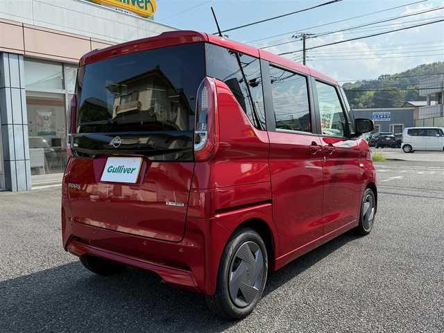 日産 ルークス S 大分県 2025(令7)年 0.1万km スパークリングレッドM 先進安全装備/・インテリジェントエマージェンシーブレーキ/・踏み間違い衝突防止アシスト/・車線逸脱防止支援システム/・前方衝突予測警報/・ふらつき警報/・標識検知機能/純正9型ナビ・フルセグTV/バックビューモニター/（ディスプレイ付ルームミラー）/ETC2.0/Bluetoothオーディオ/LEDヘッドライト/キーレスキー/スペアキー/スライドドアオートクローザー/　（助手席側）/フロントコーナーセンサー/バックソナー/純正フロアマット/電動格納ミラー/車両取説+ナビ取説