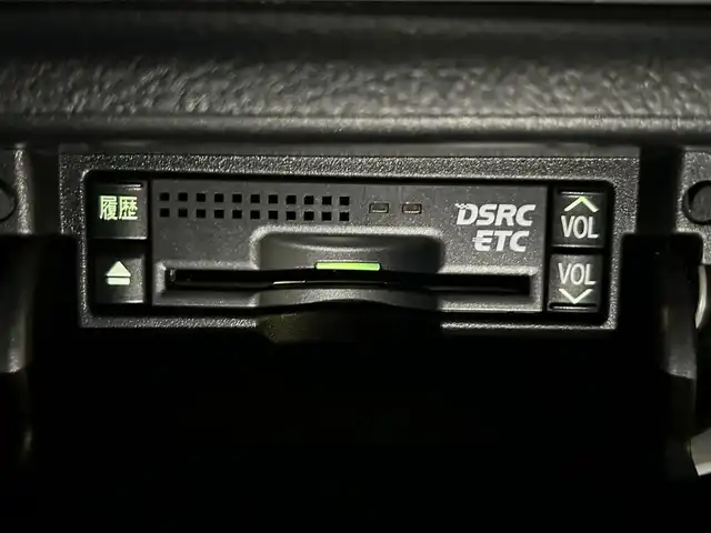 トヨタ クラウン アスリート G 茨城県 2013(平25)年 5.1万km プレシャスシルバー 純正HDDナビ（AM/FM/Bluetooth/CD・CDチェンジャー/USB/ワンセグTV）/純正ビルトインETC/クルーズコントロール/スマートキー/前席パワーシート/前席シートヒーター＆エアシート/純正フロアマット/純正18インチAW/前後ドライブレコーダー/オートライト/前後コーナーセンサー
