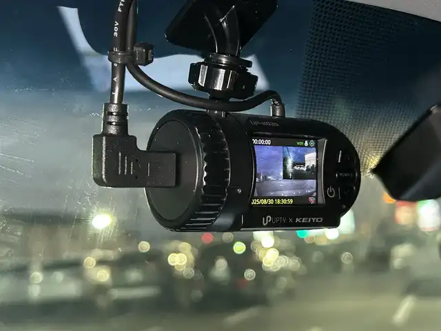 トヨタ クラウン アスリート G 茨城県 2013(平25)年 5.1万km プレシャスシルバー 純正HDDナビ（AM/FM/Bluetooth/CD・CDチェンジャー/USB/ワンセグTV）/純正ビルトインETC/クルーズコントロール/スマートキー/前席パワーシート/前席シートヒーター＆エアシート/純正フロアマット/純正18インチAW/前後ドライブレコーダー/オートライト/前後コーナーセンサー