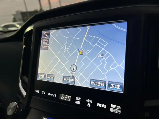 トヨタ クラウン アスリート G 茨城県 2013(平25)年 5.1万km プレシャスシルバー 純正HDDナビ（AM/FM/Bluetooth/CD・CDチェンジャー/USB/ワンセグTV）/純正ビルトインETC/クルーズコントロール/スマートキー/前席パワーシート/前席シートヒーター＆エアシート/純正フロアマット/純正18インチAW/前後ドライブレコーダー/オートライト/前後コーナーセンサー