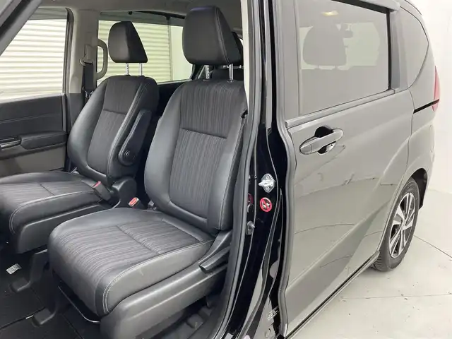 ホンダ フリード G ホンダセンシング 茨城県 2017(平29)年 1.8万km プレミアムスパークルブラックパール 純正ナビ/Bluetooth/ワンセグ/CD/DVD/AM/FM/フリップダウンモニター/前後ドラレコ/両側パワースライドドア/コンフォートビューパッケージ/ビルトインETC/バックカメラ/レーダークルーズコントロール/レーンキープアシスト/LEDヘッドライト/オートライト