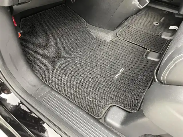 ホンダ フリード G ホンダセンシング 茨城県 2017(平29)年 1.8万km プレミアムスパークルブラックパール 純正ナビ/Bluetooth/ワンセグ/CD/DVD/AM/FM/フリップダウンモニター/前後ドラレコ/両側パワースライドドア/コンフォートビューパッケージ/ビルトインETC/バックカメラ/レーダークルーズコントロール/レーンキープアシスト/LEDヘッドライト/オートライト