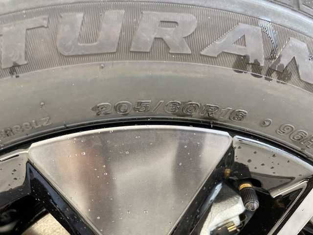 ホンダ ステップワゴン スパーダ eHEV 愛知県 2025(令7)年 0.1千km プラチナホワイトパール 登録済未使用車/純正11.4型ナビ/両側パワースライドドア/レーダークルーズコントロール/シートヒーター/バックカメラ/電動リアゲート/コーナーセンサー/純正アルミホイール/ブラインドスポットモニター/LEDヘッドライト/パドルシフト/リアオートエアコン/衝突軽減システム/フルセグ/CD DVD/Bluetooth/ステアリングスイッチ/スマートキー/プッシュスタート