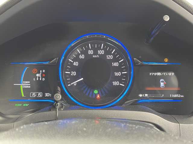 ホンダ ヴェゼル ハイブリッド X Lパッケージ 新潟県 2014(平26)年 11.7万km ルーセブラックM 　メモリナビ/　フルセグテレビ/　バックカメラ/　アイドリングストップ/　ウィンカーミラー/　クルーズコントロール/　ドアバイザー/　プッシュスタート/　パドルシフト/　ハーフレザー/　LEDヘッドライト/　AWD