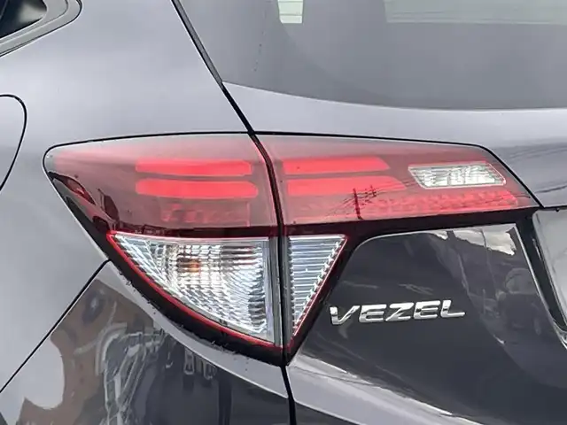 ホンダ ヴェゼル ハイブリッド X Lパッケージ 佐賀県 2014(平26)年 11.7万km ルーセブラックM こちらは現金またはオートローンご利用時の価格です/自社ローンご希望の方は別途その旨お申付け下さい/禁煙車/ルーセブラック/メモリナビ/フルセグテレビ/バックカメラ/アイドリングストップ/ウィンカーミラー/クルーズコントロール/ドアバイザー/プッシュスタート/パドルシフト/ハーフレザー/LEDヘッドライト