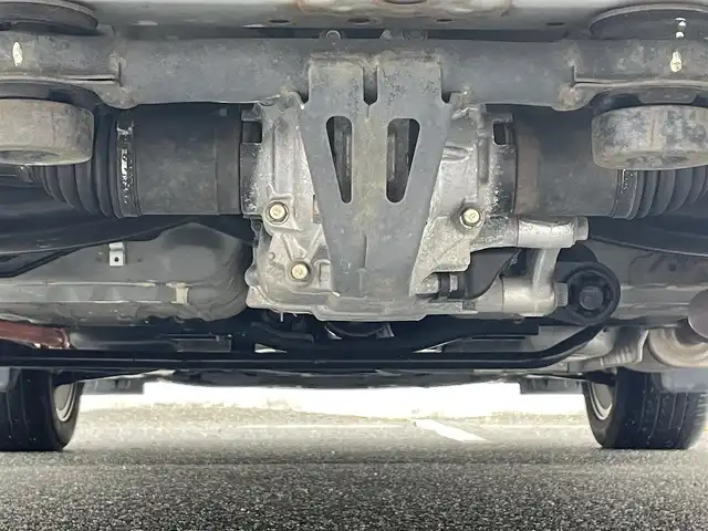 ホンダ ヴェゼル ハイブリッド X Lパッケージ 佐賀県 2014(平26)年 11.7万km ルーセブラックM こちらは現金またはオートローンご利用時の価格です/自社ローンご希望の方は別途その旨お申付け下さい/禁煙車/ルーセブラック/メモリナビ/フルセグテレビ/バックカメラ/アイドリングストップ/ウィンカーミラー/クルーズコントロール/ドアバイザー/プッシュスタート/パドルシフト/ハーフレザー/LEDヘッドライト