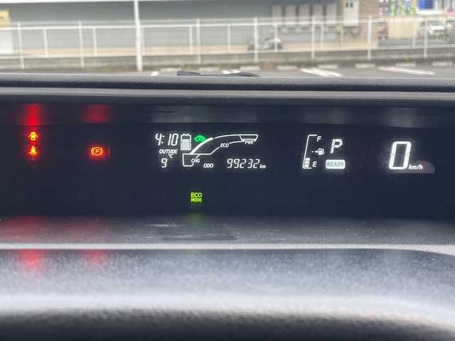 トヨタ アクア G G’s 岡山県 2017(平29)年 10万km ライムホワイトパールクリスタルシャイン KENWOODメモリナビ　/MDV-908HDF/フルセグTV、CD、DVD、Bluetooth、AM、FM/TVキャンセラー/クルーズコントロール/ビルトインETC/バックカメラ/オートライト/フォグランプ/トヨタセーフティセンス/・プリクラッシュセーフティ/・レーンキープアシスト/・オートハイビーム