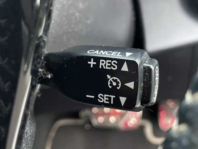 トヨタ アクア G G’s 岡山県 2017(平29)年 10万km ライムホワイトパールクリスタルシャイン KENWOODメモリナビ　/MDV-908HDF/フルセグTV、CD、DVD、Bluetooth、AM、FM/TVキャンセラー/クルーズコントロール/ビルトインETC/バックカメラ/オートライト/フォグランプ/トヨタセーフティセンス/・プリクラッシュセーフティ/・レーンキープアシスト/・オートハイビーム