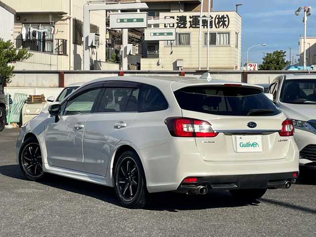 スバル レヴォーグ 1．6GT アイサイト 東京都 2015(平27)年 5.1万km クリスタルホワイトP 純正SDナビ　型式：CN-LR700D/【TV/DVD/CD/USB】/バックカメラ/ETC/アイサイト/車線逸脱警報装置/レーダークルーズコントロール/パドルシフト/プッシュスタート/スマートキー×2/D/N席パワーシート/ステアリングスイッチ/ドライブレコーダー
