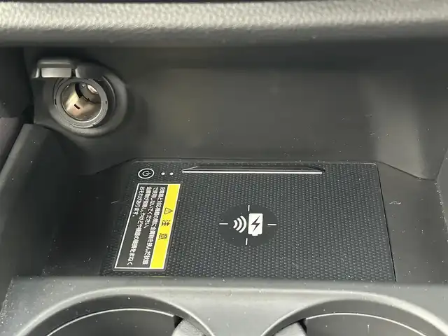 ホンダ ＺＲ－Ｖ ハイブリッド e:HEV Z 愛媛県 2022(令4)年 1.8万km ワイン 禁煙車/登録時走行距離:17952km/純正9型ナビ/フルセグTV/ハンズフリーパワーバックドア/全周囲カメラ/ビルトインETC2.0/アダプティブクルーズコントロール/コーナーセンサー/ホンダセンシング/・衝突軽減ブレーキ/・前後誤発進抑制機能/・車線維持支援システム/・先行車発進お知らせ機能/・標識認識機能/・オートハイビーム/・ブラインドスポットモニター/・後退出庫サポート/LEDヘッドランプ/革巻きステアリング/ステアリングヒーター/パドルシフト/本革シート/前席パワーシート/シートヒーター/運転席ポジションメモリー/純正18インチアルミホイール/スマートキーシステム