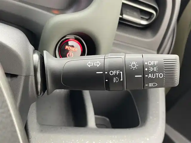 ホンダ フリード ハイブリット e:HEV クロスター 埼玉県 2025(令7)年 0.1千km ベージュ 登録済未使用車　両側パワースライドドア シートヒーター BSM LEDヘッドライト 衝突被害軽減 アダプティブクルーズコントロール　USB　スマートキー　フルフラット　ルーフレール　純正１５インチアルミホイール　禁煙車
