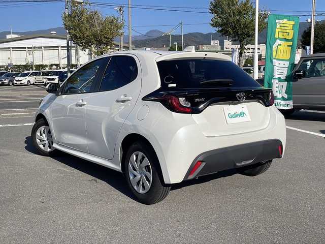 トヨタ ヤリス G 長野県 2021(令3)年 3.8万km ホワイトパールクリスタルシャイン 禁煙車/ディスプレイオーディオ/バックカメラ/ドライブレコーダー/衝突軽減防止装置/横滑り防止装置/レーンキープアシスト/コーナーセンサー/オートマチックハイビーム/Bluetooth/USB入力端子/スマートキー/プッシュスタート