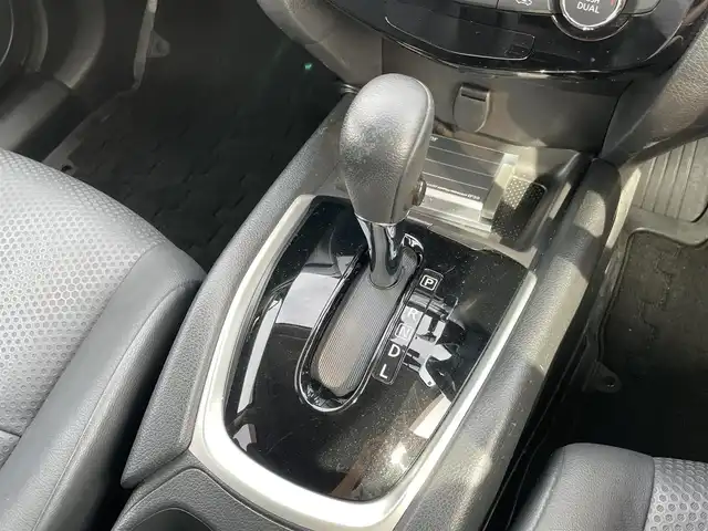 日産 エクストレイル 20Xi エクストリーマーX 佐賀県 2018(平30)年 5.6万km ガーネットレッド ４WD/純正ナビゲーション/・AM/FM/CD/DVD/Bluetooth/フルセグTV/アラウンドビューモニター/インテリジェントルームミラー/ETC/電動リアゲート/革巻きステアリング/・ステアリングリモコン/カプロンシート/インテリジェントキー/・プッシュスタート/コーナーセンサー/純正18インチアルミホイール/純正フロアマット/純正ドアバイザー