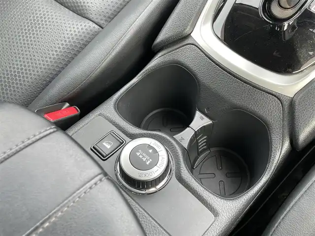 日産 エクストレイル 20Xi エクストリーマーX 佐賀県 2018(平30)年 5.6万km ガーネットレッド ４WD/純正ナビゲーション/・AM/FM/CD/DVD/Bluetooth/フルセグTV/アラウンドビューモニター/インテリジェントルームミラー/ETC/電動リアゲート/革巻きステアリング/・ステアリングリモコン/カプロンシート/インテリジェントキー/・プッシュスタート/コーナーセンサー/純正18インチアルミホイール/純正フロアマット/純正ドアバイザー