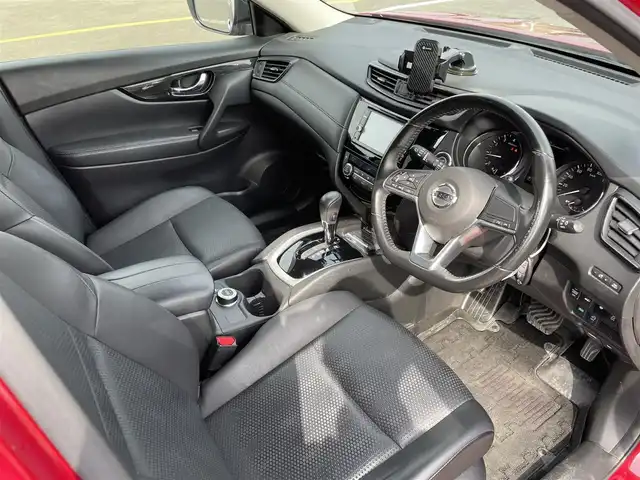 日産 エクストレイル 20Xi エクストリーマーX 佐賀県 2018(平30)年 5.6万km ガーネットレッド ４WD/純正ナビゲーション/・AM/FM/CD/DVD/Bluetooth/フルセグTV/アラウンドビューモニター/インテリジェントルームミラー/ETC/電動リアゲート/革巻きステアリング/・ステアリングリモコン/カプロンシート/インテリジェントキー/・プッシュスタート/コーナーセンサー/純正18インチアルミホイール/純正フロアマット/純正ドアバイザー