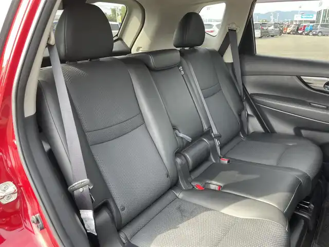 日産 エクストレイル 20Xi エクストリーマーX 佐賀県 2018(平30)年 5.6万km ガーネットレッド ４WD/純正ナビゲーション/・AM/FM/CD/DVD/Bluetooth/フルセグTV/アラウンドビューモニター/インテリジェントルームミラー/ETC/電動リアゲート/革巻きステアリング/・ステアリングリモコン/カプロンシート/インテリジェントキー/・プッシュスタート/コーナーセンサー/純正18インチアルミホイール/純正フロアマット/純正ドアバイザー