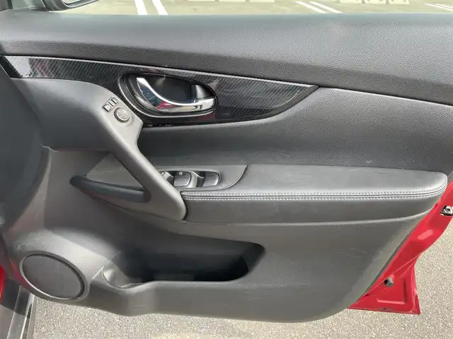 日産 エクストレイル 20Xi エクストリーマーX 佐賀県 2018(平30)年 5.6万km ガーネットレッド ４WD/純正ナビゲーション/・AM/FM/CD/DVD/Bluetooth/フルセグTV/アラウンドビューモニター/インテリジェントルームミラー/ETC/電動リアゲート/革巻きステアリング/・ステアリングリモコン/カプロンシート/インテリジェントキー/・プッシュスタート/コーナーセンサー/純正18インチアルミホイール/純正フロアマット/純正ドアバイザー