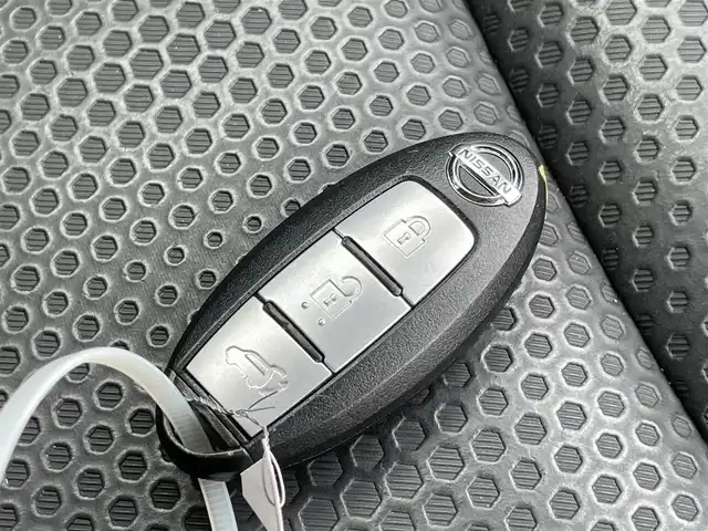 日産 エクストレイル 20Xi エクストリーマーX 佐賀県 2018(平30)年 5.6万km ガーネットレッド ４WD/純正ナビゲーション/・AM/FM/CD/DVD/Bluetooth/フルセグTV/アラウンドビューモニター/インテリジェントルームミラー/ETC/電動リアゲート/革巻きステアリング/・ステアリングリモコン/カプロンシート/インテリジェントキー/・プッシュスタート/コーナーセンサー/純正18インチアルミホイール/純正フロアマット/純正ドアバイザー