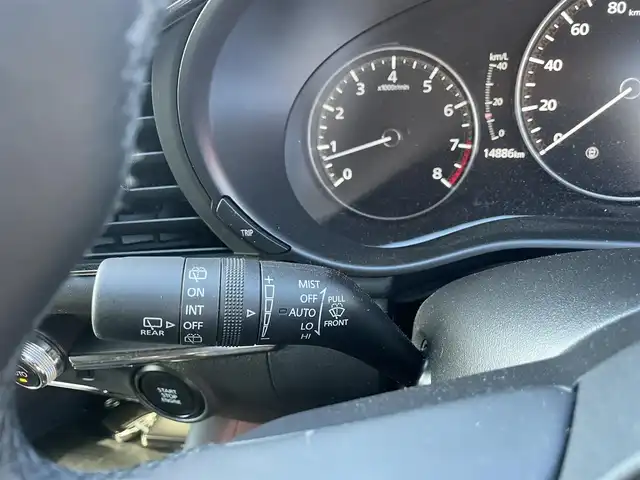 マツダ マツダ３ファストバック 15S ツーリング 福島県 2019(令1)年 1.5万km マシーングレープレミアムM ワンオーナー/純正メモリーナビ/CD/DVD/BT/USB/HDMI/フルセグTV/社外18インチAW(純正AW＋冬タイヤ積込)/360°セーフティパッケージ/レーダークルーズコントロール/ヘッドアップディスプレイ/クリアランスソナー/ステアリングリモコン/ドライブレコーダー/オートライト/LEDヘッドライト/ビルトインETC/プッシュスタート/フロアマット/ドアバイザー/i-stop