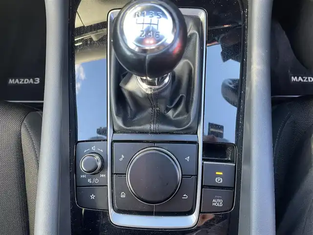 マツダ マツダ３ファストバック 15S ツーリング 福島県 2019(令1)年 1.5万km マシーングレープレミアムM ワンオーナー/純正メモリーナビ/CD/DVD/BT/USB/HDMI/フルセグTV/社外18インチAW(純正AW＋冬タイヤ積込)/360°セーフティパッケージ/レーダークルーズコントロール/ヘッドアップディスプレイ/クリアランスソナー/ステアリングリモコン/ドライブレコーダー/オートライト/LEDヘッドライト/ビルトインETC/プッシュスタート/フロアマット/ドアバイザー/i-stop