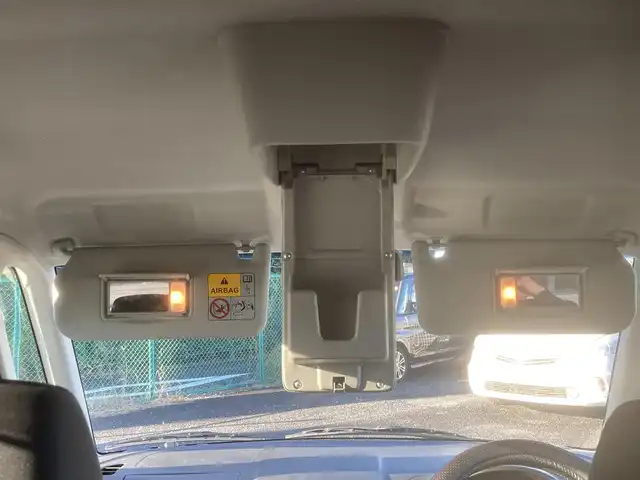 スズキ スペーシア カスタム XS 埼玉県 2014(平26)年 9.2万km ブルーイッシュブラックパール3 (株)IDOMが運営する【じしゃロン鳩ヶ谷店】の自社ローン専用車両になりますこちらは現金またはオートローンご利用時の価格です。自社ローンご希望の方は別途その旨お申付け下さい/登録時91825km/社外メモリナビ(品番:AVIC-MRZ099)/フルセグTV/バックカメラ/アイドリングストップ/プッシュスタート/両側パワースライドドア/右側ワンアクションパワースライドドア/パワースライドドアスイッチ/ビルトインETC/革巻きステアリング/ベンチシート/助手席シートアンダーボックス/純正HIDヘッドライト/純正フロアマット/スマートキー/スペアキー1本/ダブルエアバッグ/社外14インチAW/フロントフォグランプ/電動格納機能付きウインカーミラー