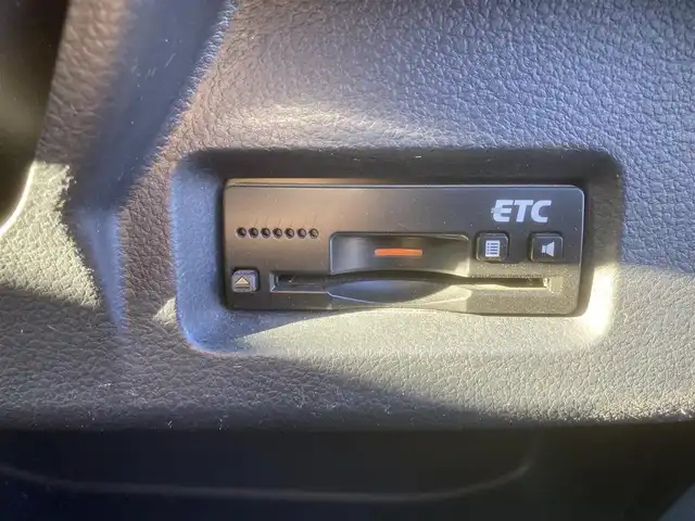 スズキ スペーシア カスタム XS 埼玉県 2014(平26)年 9.2万km ブルーイッシュブラックパール3 (株)IDOMが運営する【じしゃロン鳩ヶ谷店】の自社ローン専用車両になりますこちらは現金またはオートローンご利用時の価格です。自社ローンご希望の方は別途その旨お申付け下さい/登録時91825km/社外メモリナビ(品番:AVIC-MRZ099)/フルセグTV/バックカメラ/アイドリングストップ/プッシュスタート/両側パワースライドドア/右側ワンアクションパワースライドドア/パワースライドドアスイッチ/ビルトインETC/革巻きステアリング/ベンチシート/助手席シートアンダーボックス/純正HIDヘッドライト/純正フロアマット/スマートキー/スペアキー1本/ダブルエアバッグ/社外14インチAW/フロントフォグランプ/電動格納機能付きウインカーミラー