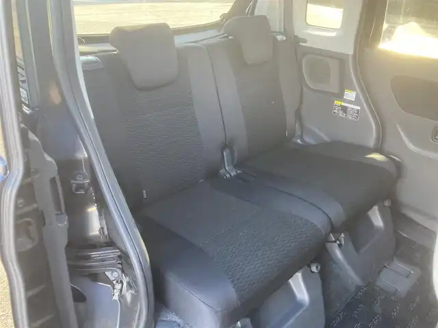 スズキ スペーシア カスタム XS 埼玉県 2014(平26)年 9.2万km ブルーイッシュブラックパール3 (株)IDOMが運営する【じしゃロン鳩ヶ谷店】の自社ローン専用車両になりますこちらは現金またはオートローンご利用時の価格です。自社ローンご希望の方は別途その旨お申付け下さい/登録時91825km/社外メモリナビ(品番:AVIC-MRZ099)/フルセグTV/バックカメラ/アイドリングストップ/プッシュスタート/両側パワースライドドア/右側ワンアクションパワースライドドア/パワースライドドアスイッチ/ビルトインETC/革巻きステアリング/ベンチシート/助手席シートアンダーボックス/純正HIDヘッドライト/純正フロアマット/スマートキー/スペアキー1本/ダブルエアバッグ/社外14インチAW/フロントフォグランプ/電動格納機能付きウインカーミラー