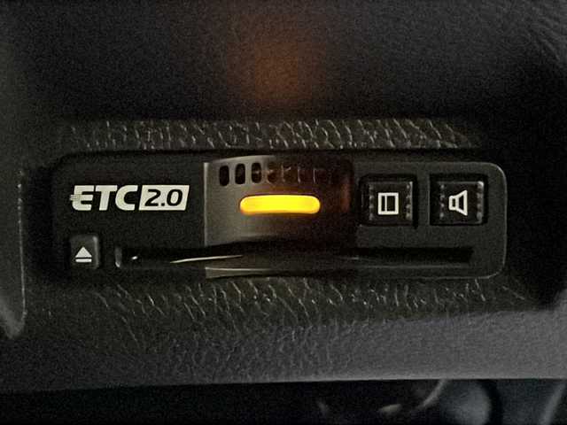 ホンダ ヴェゼル ハイブリッド e:HEV Z 福島県 2021(令3)年 2.2万km サンドカーキパール ハーフレザー　メーカーナビ　純正アルミホイル　衝突軽減　レーダークルコン　ＥＴＣ　ドラレコ　全方位カメラ　車両脱線　パドルシフト　パワーバックドア　プッシュスタート　フォグランプ　純正フロアマット　ブラインドスポットモニター　クリアランスソナー　ステアリングスイッチ　シートヒーター