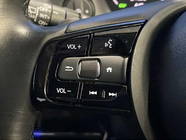 ホンダ ヴェゼル ハイブリッド e:HEV Z 福島県 2021(令3)年 2.2万km サンドカーキパール ハーフレザー　メーカーナビ　純正アルミホイル　衝突軽減　レーダークルコン　ＥＴＣ　ドラレコ　全方位カメラ　車両脱線　パドルシフト　パワーバックドア　プッシュスタート　フォグランプ　純正フロアマット　ブラインドスポットモニター　クリアランスソナー　ステアリングスイッチ　シートヒーター