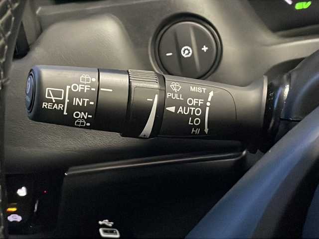 ホンダ ヴェゼル ハイブリッド e:HEV Z 福島県 2021(令3)年 2.2万km サンドカーキパール ハーフレザー　メーカーナビ　純正アルミホイル　衝突軽減　レーダークルコン　ＥＴＣ　ドラレコ　全方位カメラ　車両脱線　パドルシフト　パワーバックドア　プッシュスタート　フォグランプ　純正フロアマット　ブラインドスポットモニター　クリアランスソナー　ステアリングスイッチ　シートヒーター