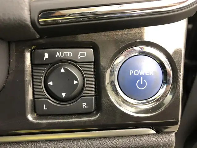 トヨタ クラウン ハイブリッド アスリートS 愛知県 2013(平25)年 2万km プレシャスブラックパール 純正HDDナビ/・Bluetooth/・フルセグTV/サンルーフ/パワーシート/ベンチレーション/クルーズコントロール/ビルトインETC/バックカメラ/純正AW/フォグランプ/スマートキー