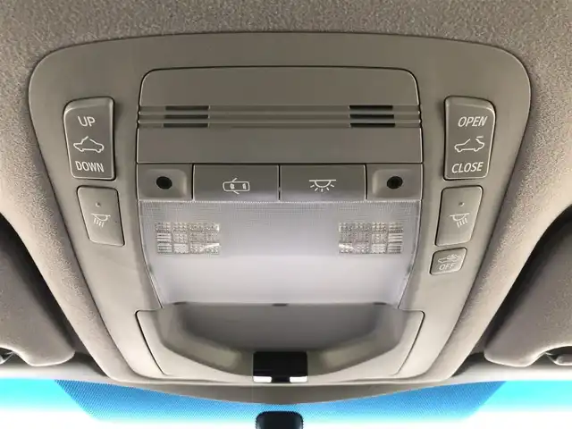 トヨタ クラウン ハイブリッド アスリートS 愛知県 2013(平25)年 2万km プレシャスブラックパール 純正HDDナビ/・Bluetooth/・フルセグTV/サンルーフ/パワーシート/ベンチレーション/クルーズコントロール/ビルトインETC/バックカメラ/純正AW/フォグランプ/スマートキー