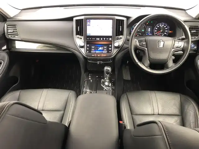 トヨタ クラウン ハイブリッド アスリートS 愛知県 2013(平25)年 2万km プレシャスブラックパール 純正HDDナビ/・Bluetooth/・フルセグTV/サンルーフ/パワーシート/ベンチレーション/クルーズコントロール/ビルトインETC/バックカメラ/純正AW/フォグランプ/スマートキー