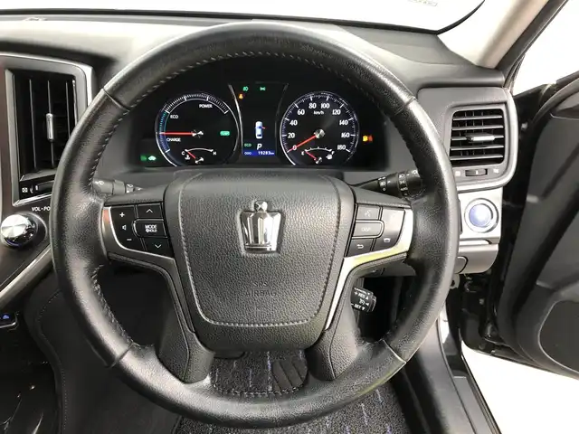 トヨタ クラウン ハイブリッド アスリートS 愛知県 2013(平25)年 2万km プレシャスブラックパール 純正HDDナビ/・Bluetooth/・フルセグTV/サンルーフ/パワーシート/ベンチレーション/クルーズコントロール/ビルトインETC/バックカメラ/純正AW/フォグランプ/スマートキー