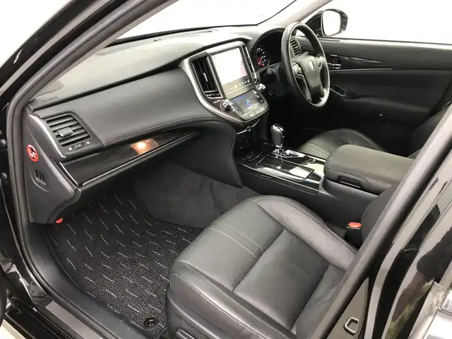 トヨタ クラウン ハイブリッド アスリートS 愛知県 2013(平25)年 2万km プレシャスブラックパール 純正HDDナビ/・Bluetooth/・フルセグTV/サンルーフ/パワーシート/ベンチレーション/クルーズコントロール/ビルトインETC/バックカメラ/純正AW/フォグランプ/スマートキー