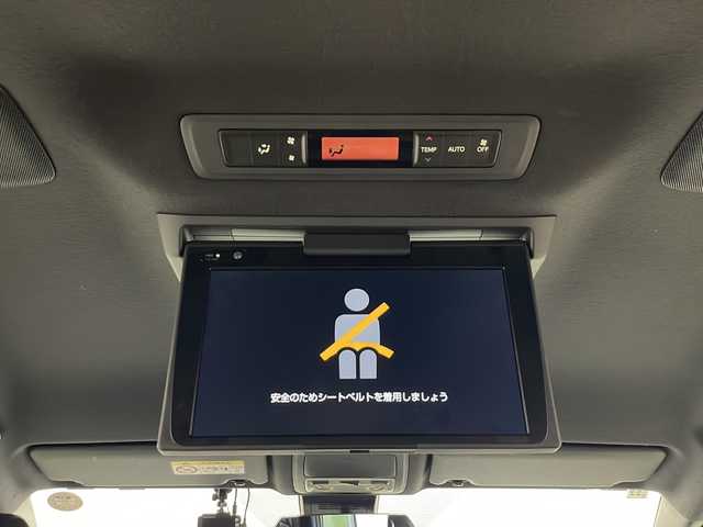 トヨタ ヴォクシー ZS 煌Ⅱ 秋田県 2019(令1)年 7.2万km ホワイトパールクリスタルシャイン 4WD/純正ナビ　/フルセグTV/AM/FM/CD/DVD/Bluetooth /両側パワースライドドア　/フリップダウンモニター　/バックカメラ　/寒冷地仕様　/ワイパーデアイサー/モデリスタエアロ　/プリクラッシュセーフティ　/クルーズコントロール　/レーンキープアシスト/横滑り防止装置/オートハイビーム　/LEDヘッドライト/プッシュスタート/アイドリングストップ