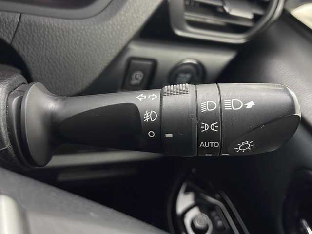 トヨタ ヴォクシー ZS 煌Ⅱ 秋田県 2019(令1)年 7.2万km ホワイトパールクリスタルシャイン 4WD/純正ナビ　/フルセグTV/AM/FM/CD/DVD/Bluetooth /両側パワースライドドア　/フリップダウンモニター　/バックカメラ　/寒冷地仕様　/ワイパーデアイサー/モデリスタエアロ　/プリクラッシュセーフティ　/クルーズコントロール　/レーンキープアシスト/横滑り防止装置/オートハイビーム　/LEDヘッドライト/プッシュスタート/アイドリングストップ