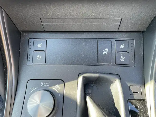 レクサス ＩＳ 300 Fスポーツ モードブラックS 富山県 2022(令4)年 1.6万km ホワイトノーヴァガラスフレーク サンルーフ/オレンジキャリパー/RSRローダウンサス/純正サスペンション積み込み/BBS製純正19インチAW/パノラミックビューモニター/メーカーナビ/フルセグＴＶ/Bluetooth/DVD再生/ビルトインETC2.0/レーダークルーズコントロール/レーンキープアシスト/オートマチックハイビーム/パドルシフト/ステアリングスイッチ/パワーシート/シートヒーター/エアシート/コーナーセンサー/LEDオートライト