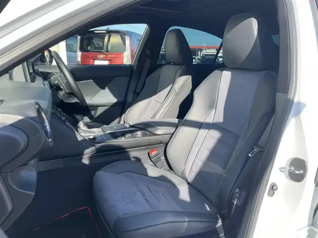 レクサス ＩＳ 300 Fスポーツ モードブラックS 富山県 2022(令4)年 1.6万km ホワイトノーヴァガラスフレーク サンルーフ/オレンジキャリパー/RSRローダウンサス/純正サスペンション積み込み/BBS製純正19インチAW/パノラミックビューモニター/メーカーナビ/フルセグＴＶ/Bluetooth/DVD再生/ビルトインETC2.0/レーダークルーズコントロール/レーンキープアシスト/オートマチックハイビーム/パドルシフト/ステアリングスイッチ/パワーシート/シートヒーター/エアシート/コーナーセンサー/LEDオートライト