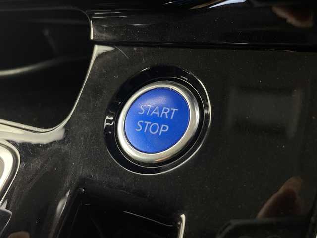 日産 セレナ e－パワー ハイウェイスター V 愛知県 2021(令3)年 5.9万km アズライトブルー 純正ナビ(MJ320D-W)/フルセグTV・Bluetooth・CD・DVD・AM・FM/フリップダウンモニター/ETC/インテリジェントアラウンドビューモニター/インテリジェントルームミラー/両側パワースライドドア/セーフティパック/プロパイロット/クルーズコントロール/インテリジェントエマージェンシーブレーキ/前方衝突予測警報/車線逸脱防止支援システム/車線逸脱警報/後側方衝突防止支援システム/後側方車両検知警報/ふらつき警報/リヤクロストラフィックアラート/踏み間違い衝突防止アシスト/標識認識/車両接近通報/フロント・バックソナー/アイドリングストップ/横滑り防止/ヒルスタートアシスト/LEDヘッドライト/インテリジェントオートライトシステム/アダプティブLEDヘッドライトシステム/フロントフォグランプ/電動格納ミラーウィンカー/革巻きステアリング/プッシュスタート/電子パーキングブレーキ/オートブレーキホールド/保証書・取扱説明書/スペアキー