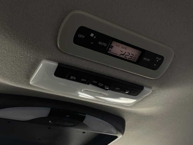 日産 セレナ e－パワー ハイウェイスター V 愛知県 2021(令3)年 5.9万km アズライトブルー 純正ナビ(MJ320D-W)/フルセグTV・Bluetooth・CD・DVD・AM・FM/フリップダウンモニター/ETC/インテリジェントアラウンドビューモニター/インテリジェントルームミラー/両側パワースライドドア/セーフティパック/プロパイロット/クルーズコントロール/インテリジェントエマージェンシーブレーキ/前方衝突予測警報/車線逸脱防止支援システム/車線逸脱警報/後側方衝突防止支援システム/後側方車両検知警報/ふらつき警報/リヤクロストラフィックアラート/踏み間違い衝突防止アシスト/標識認識/車両接近通報/フロント・バックソナー/アイドリングストップ/横滑り防止/ヒルスタートアシスト/LEDヘッドライト/インテリジェントオートライトシステム/アダプティブLEDヘッドライトシステム/フロントフォグランプ/電動格納ミラーウィンカー/革巻きステアリング/プッシュスタート/電子パーキングブレーキ/オートブレーキホールド/保証書・取扱説明書/スペアキー