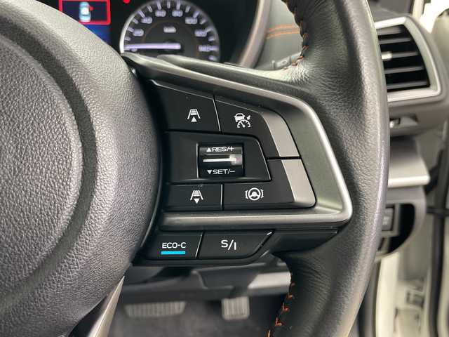 スバル ＸＶ ハイブリッド 道央・札幌 2020(令2)年 4.9万km クリスタルホワイトP ・4WD/・純正ナビ（TV＆CD＆DVD＆BT＆SD）/・バックカメラ/・アイサイト/・ブラインドスポットモニター/・レーダークルーズコントロール/・ステアリングスイッチ/・パドルシフト/・パワーシート/・メモリ付シート/・純正ドライブレコーダー/・オートライト/・LEDヘッドライト/・スマートキー/・スペアキー