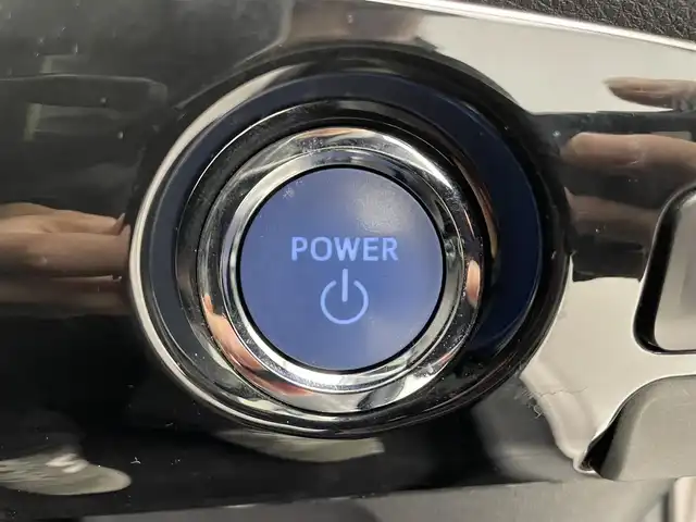 トヨタ プリウス Sセーフティプラス 滋賀県 2018(平30)年 4.6万km スティールブロンドM 純正ナビ/(CD/DVD/Bluetooth/ワンセグ)/バックカメラ/LEDヘッドライト/オートライト/オートハイビーム/クルーズコントロール/ビルトインETC/スマートキー/革巻きステアリング/社外エアロ